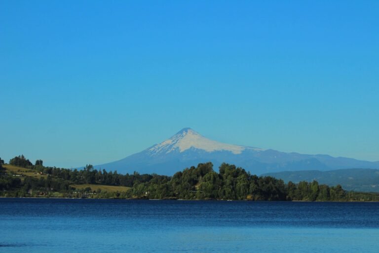 Que faire dans la région des lacs chiliens : guide des lieux incontournables